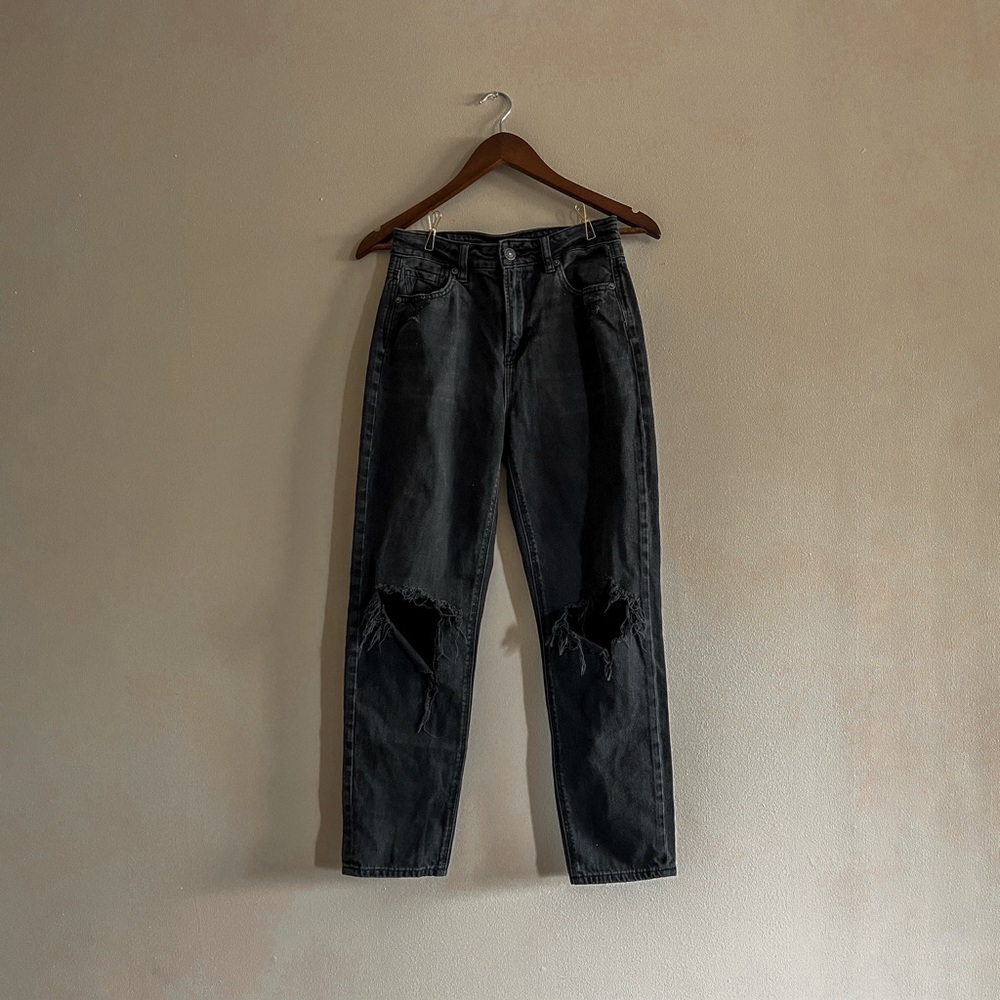 American Eagle Black Mom Jeans • Size 0